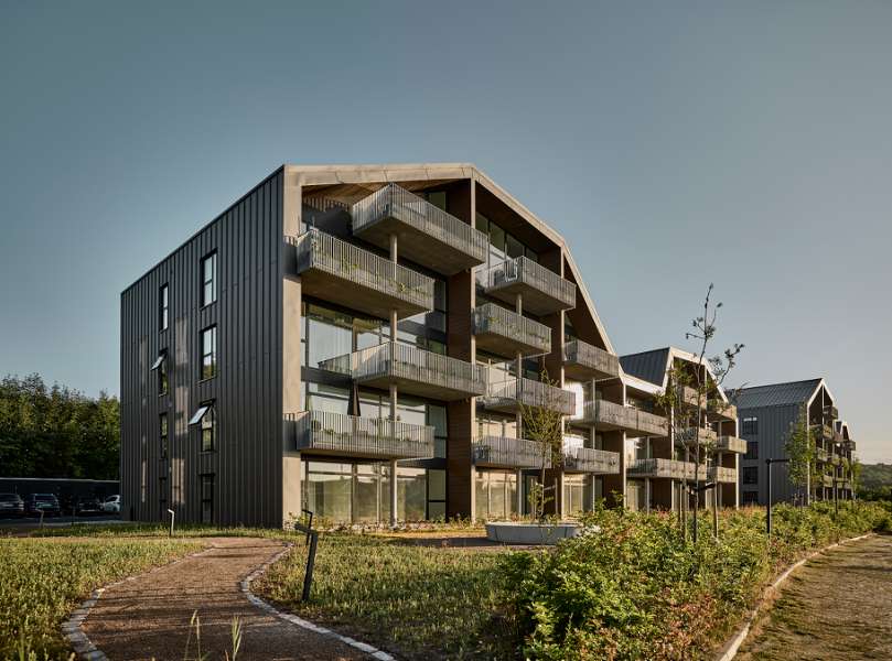 Amazing roof design using DS Nordic Click Seam, Udsigten - Vester Ringvej 45, 8600 Silkeborg